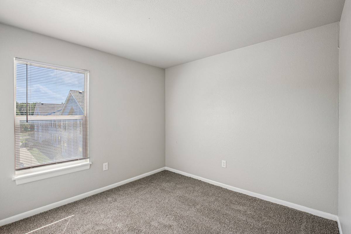 Apartment for rent at 202 Sundance Dr, Paola, KS 66071