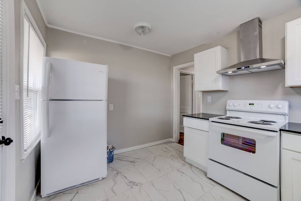 Apartment for rent at 6938 E 10th St, Tulsa, OK 74112