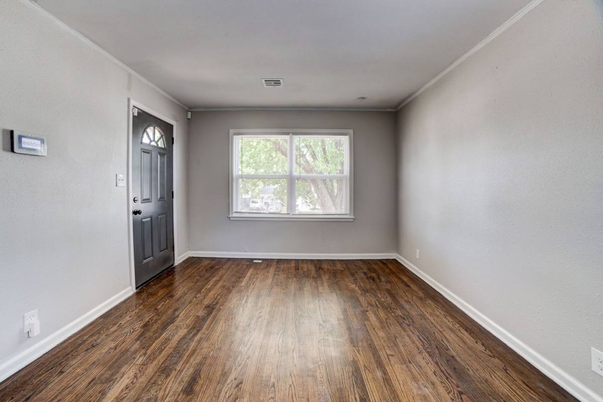 Apartment for rent at 6938 E 10th St, Tulsa, OK 74112