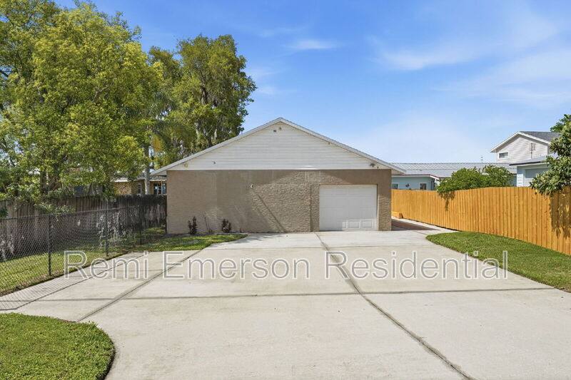 Apartment for rent at 6254 Alligator Lake Shore E, Saint Cloud, FL 34771