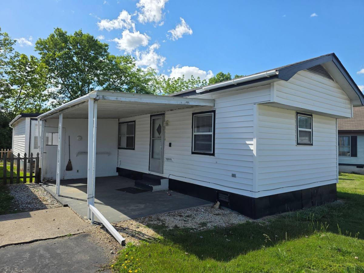 House for rent at 400 Wexford Dr, Winchester, KY 40391