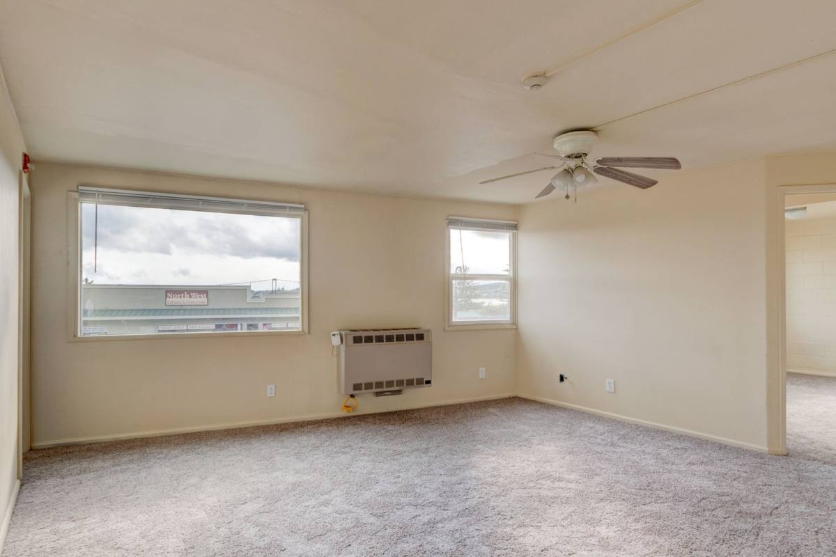 Apartment for rent at 645 SE Fidalgo Ave, Oak Harbor, WA 98277