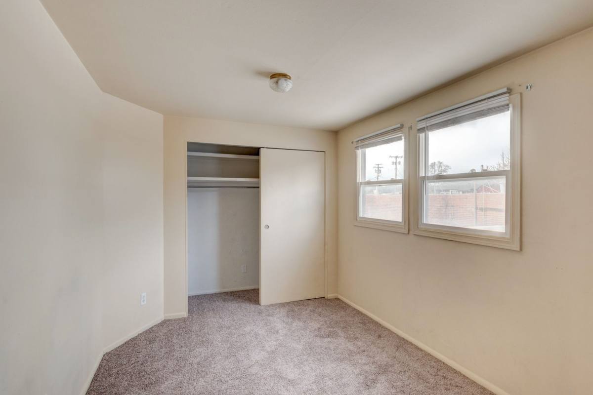 Apartment for rent at 645 SE Fidalgo Ave, Oak Harbor, WA 98277