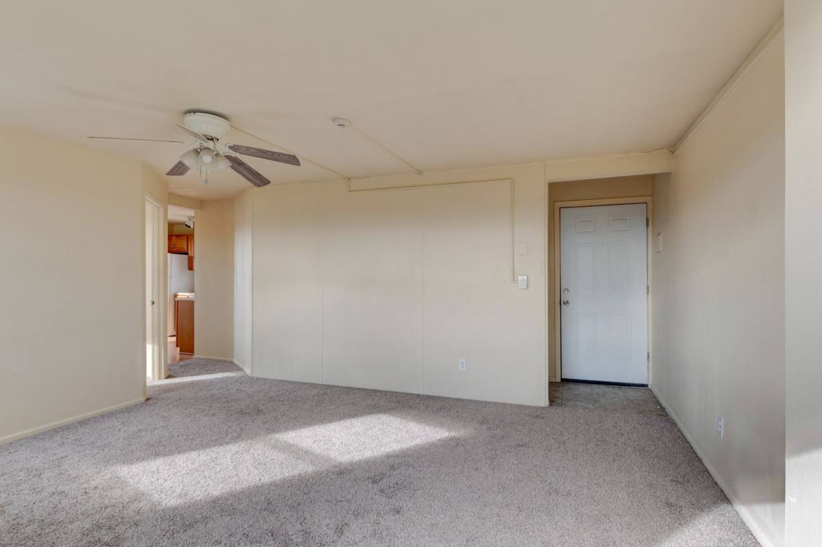 Apartment for rent at 645 SE Fidalgo Ave, Oak Harbor, WA 98277