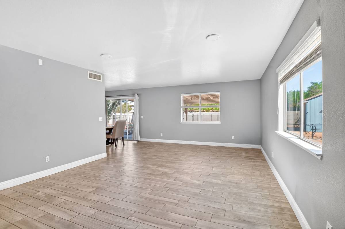 House for rent at 7520 Bowles Dr, Las Vegas, NV 89130
