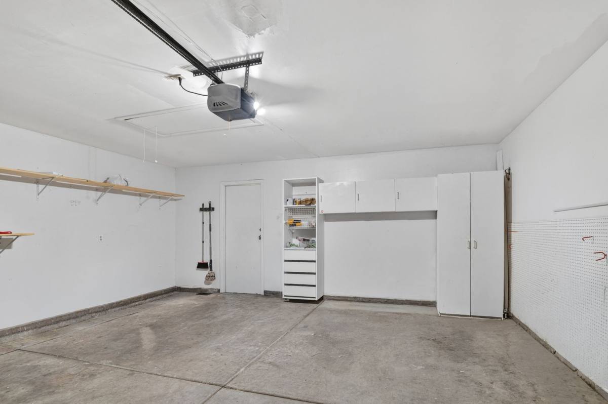 House for rent at 7520 Bowles Dr, Las Vegas, NV 89130