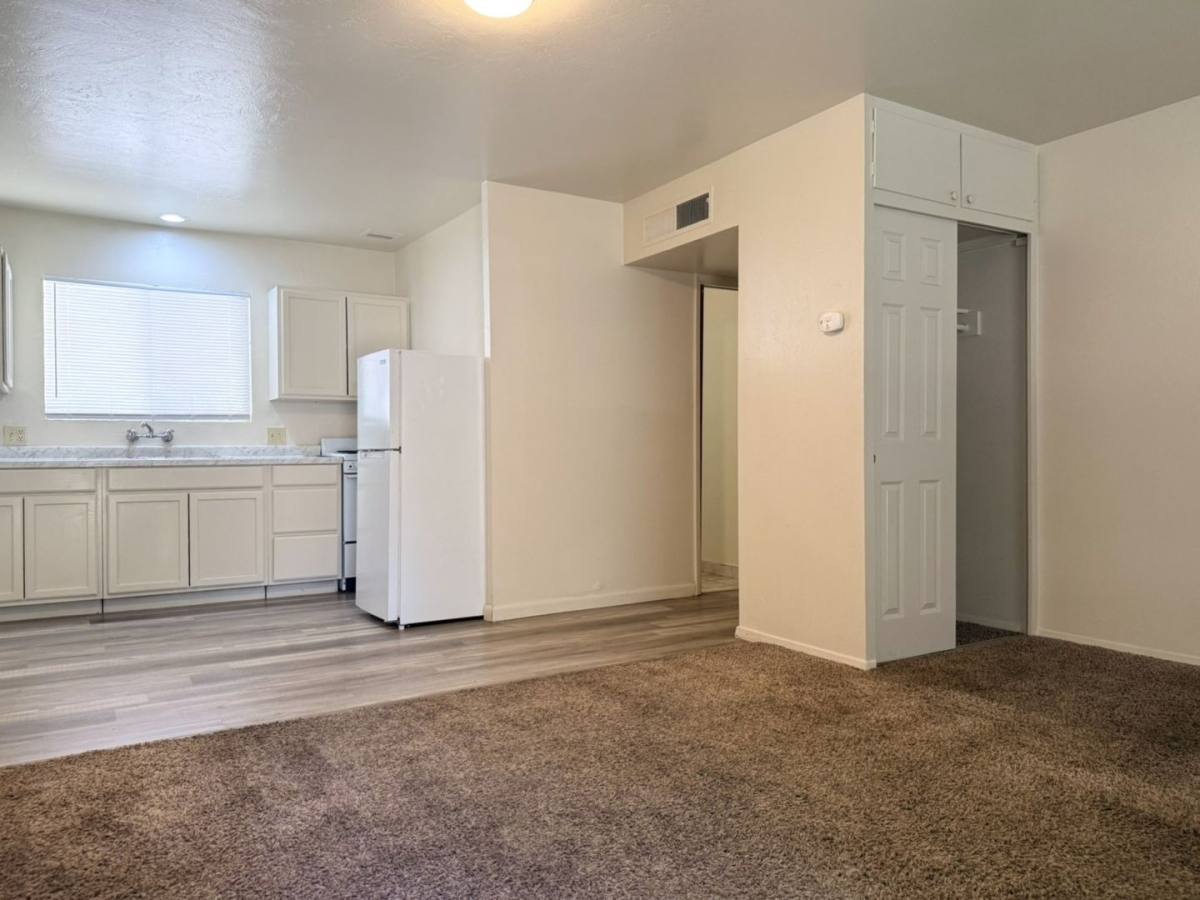 House for rent at 33 W 21st St, Merced, CA 95340