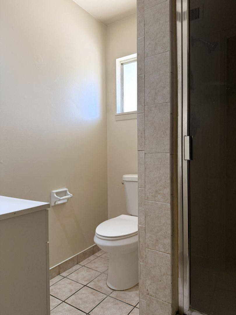 House for rent at 33 W 21st St, Merced, CA 95340