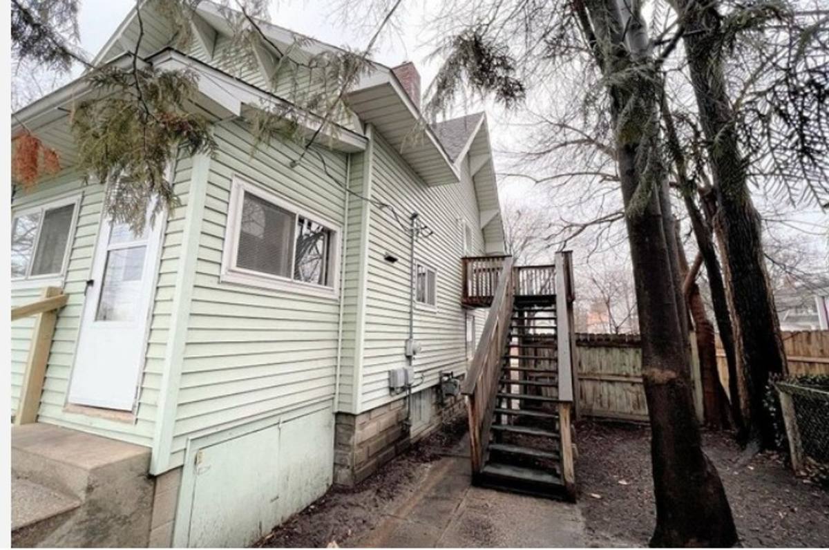 Apartment for rent at 513 Rodd St, Midland, MI 48640