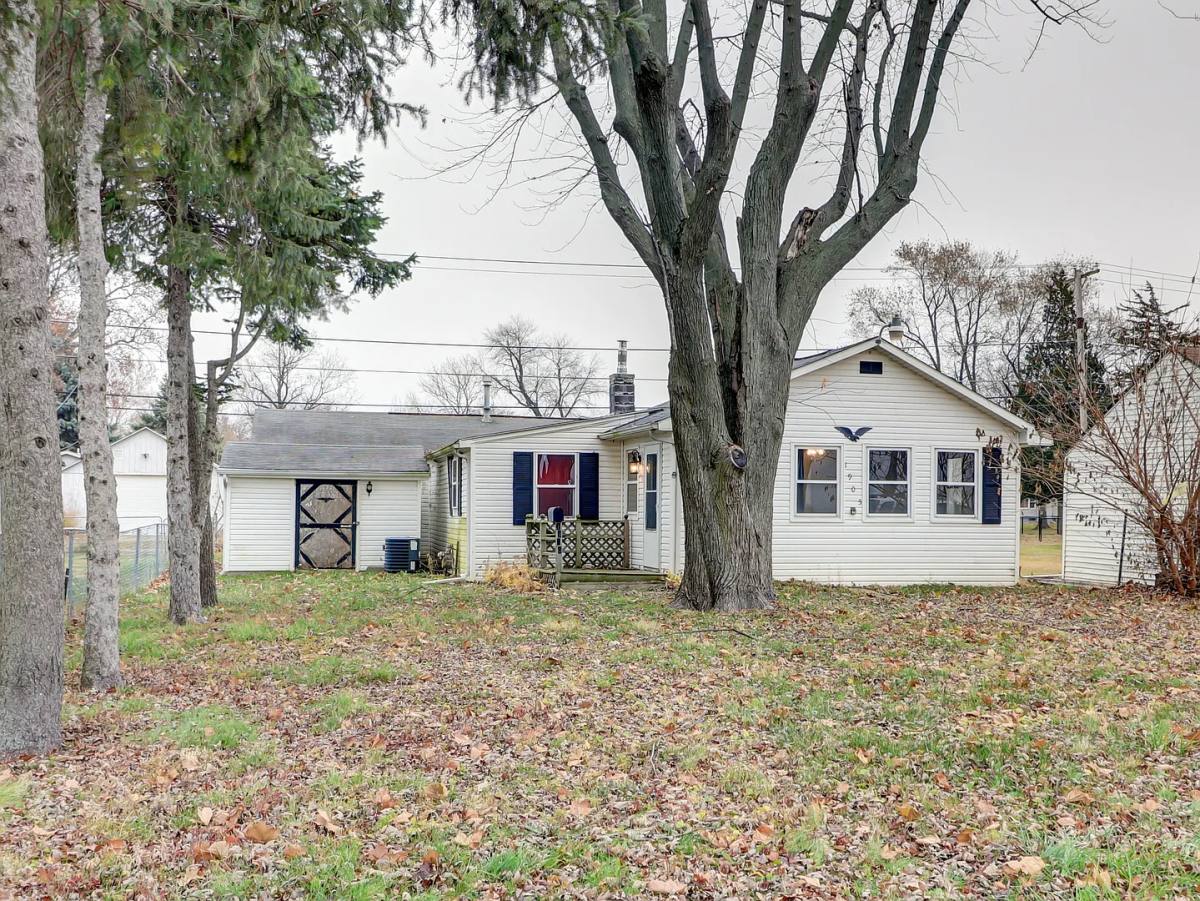 House for rent at 1905 14th Ave, Rock Falls, IL 61071