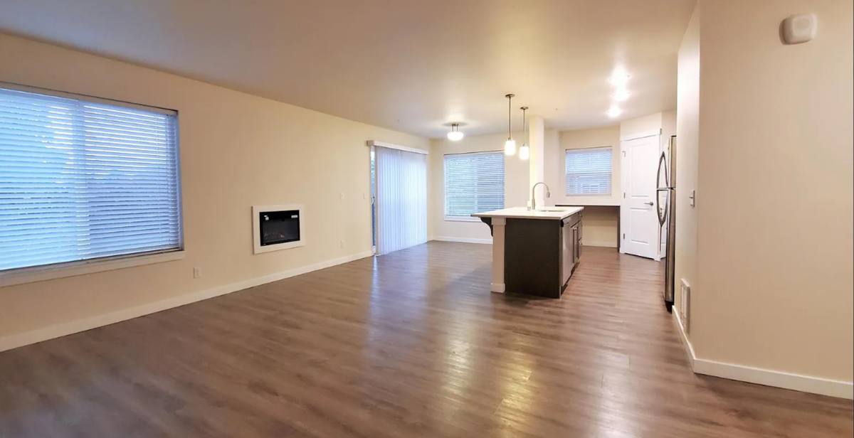 Apartment for rent at 10836 SE 204th St, Kent, WA 98031