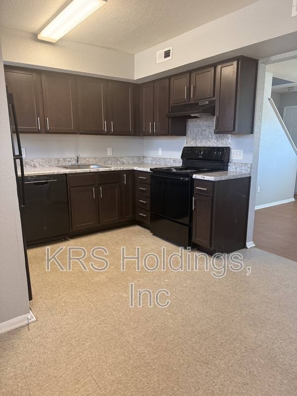 Townhouse for rent at 4119 Newsome Dr, Newport News, VA 23607