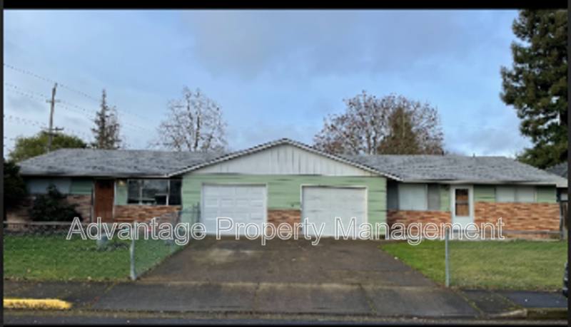 House for rent at 1650 Jackson St SE, Albany, OR 97322