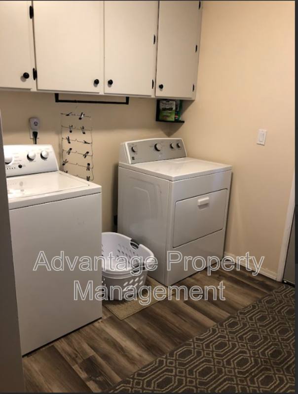 House for rent at 1650 Jackson St SE, Albany, OR 97322