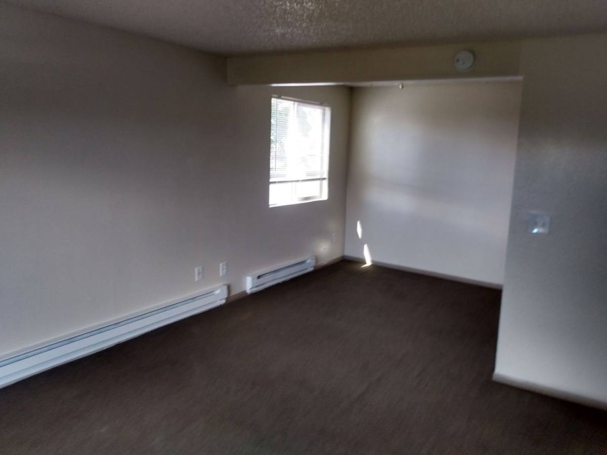 Apartment for rent at 321 N 5th St #13, Klamath Falls, OR 97601