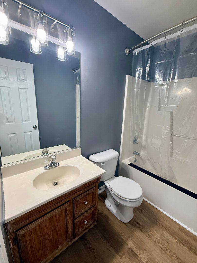 Apartment for rent at 109-111 Craig St, Burlington, NC 27215