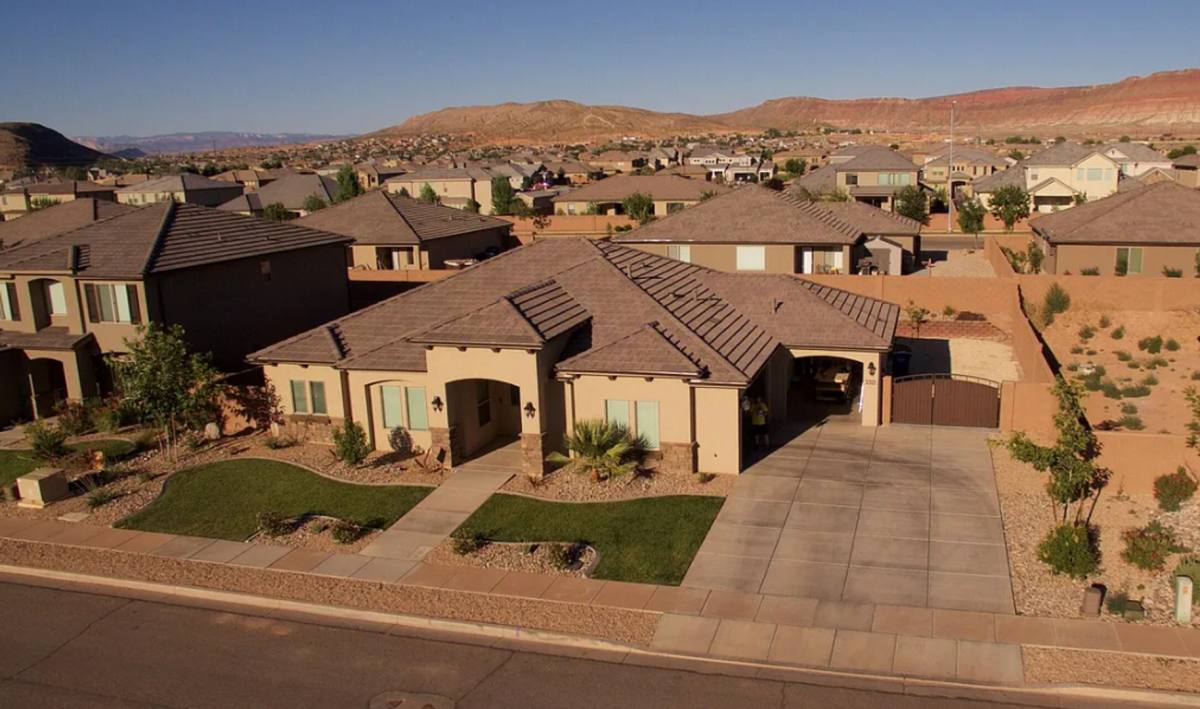House for rent at 3321 S 300 W, Washington, UT 84780