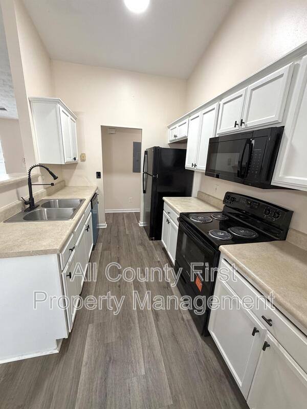 House for rent at 3335 Crestview Court, Ellenwood, GA 30294