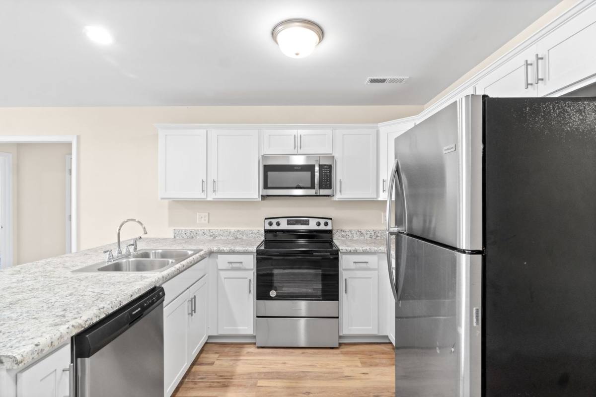 Apartment for rent at 9540 Russellville Rd, Guthrie, KY 42234
