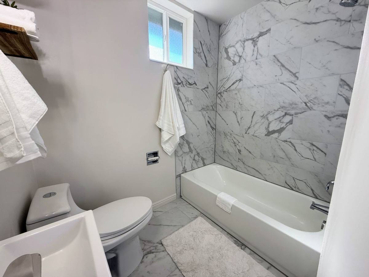 Apartment for rent at 140-142 W 1200 N, Orem, UT 84057