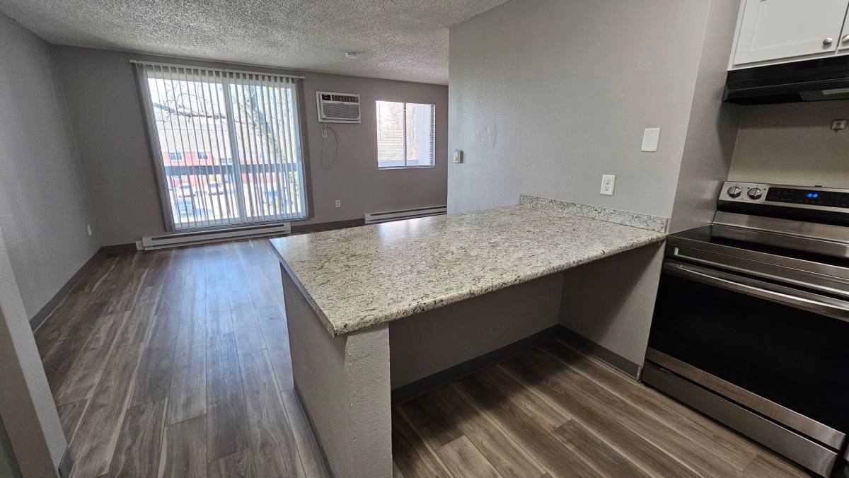 Apartment for rent at 1400 E Walnut St, Des Moines, IA 50316
