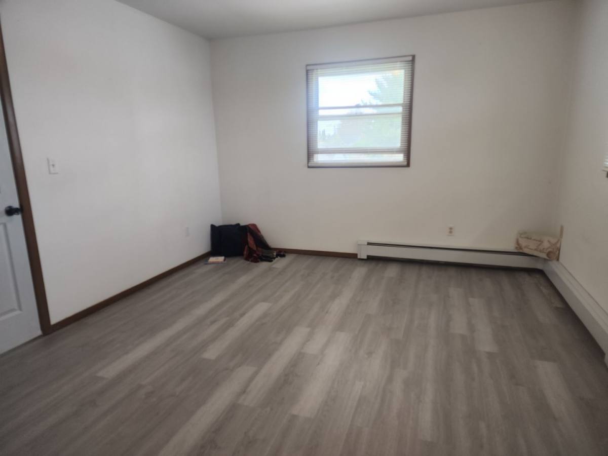 Apartment for rent at 812 W Whittier Dr, Appleton, WI 54914