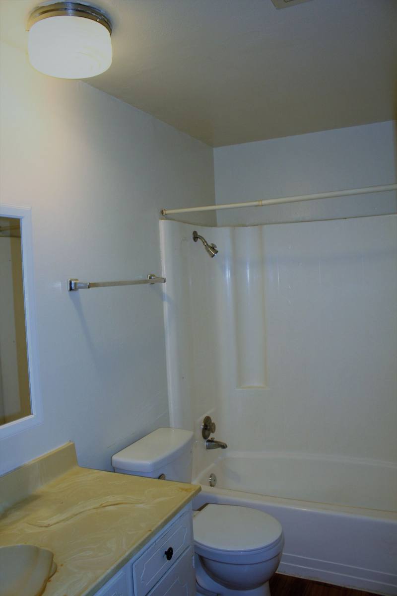 Apartment for rent at 239 Myers St S, Salem, OR 97302