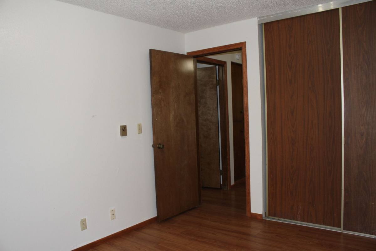 Apartment for rent at 239 Myers St S, Salem, OR 97302
