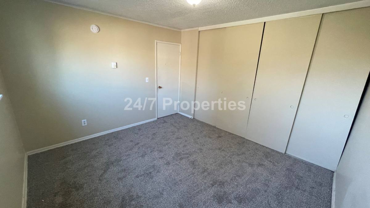 Apartment for rent at 5330 SE 72nd Ave, Portland, OR 97206