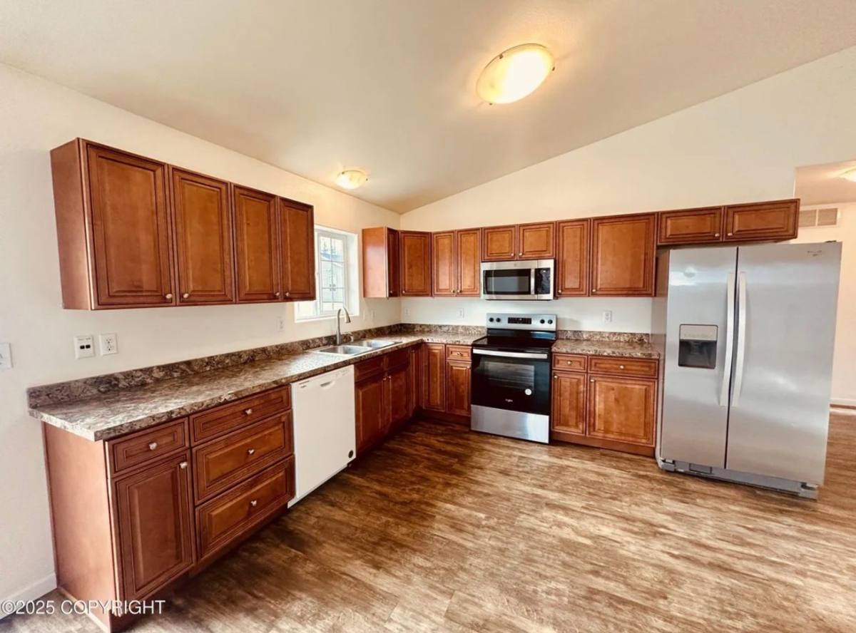 House for rent at 4542 W Amanda Dr, Wasilla, AK 99623