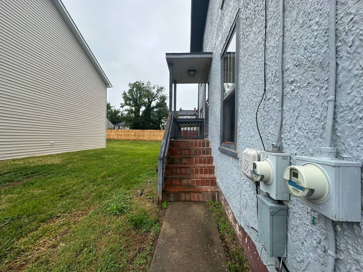 Apartment for rent at 1700 Bedford Ave Apts A & B, Lynchburg, VA 24504