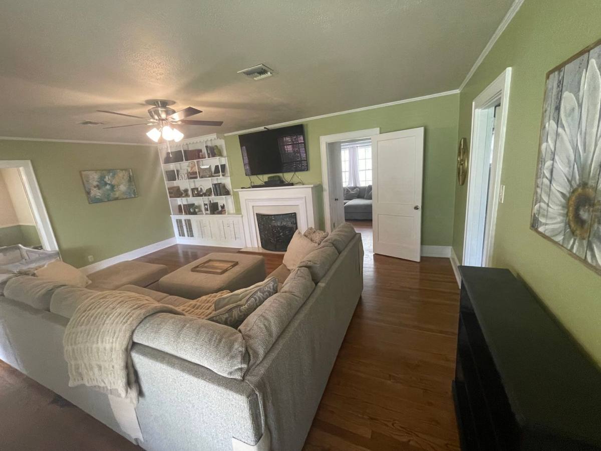 House for rent at 3642 Gilbert Dr, Shreveport, LA 71104