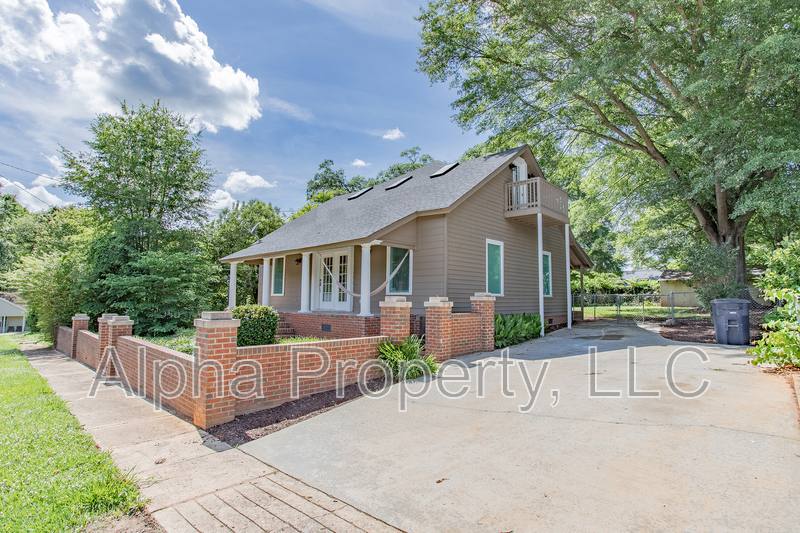 House for rent at 114 Edwards St, Simpsonville, SC 29681
