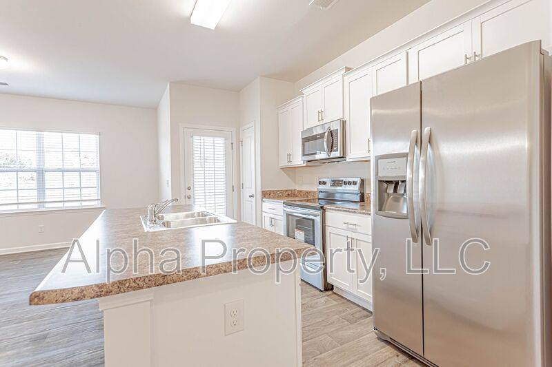 Townhouse for rent at 30 Moorlyn Lane, Greer, SC 29650