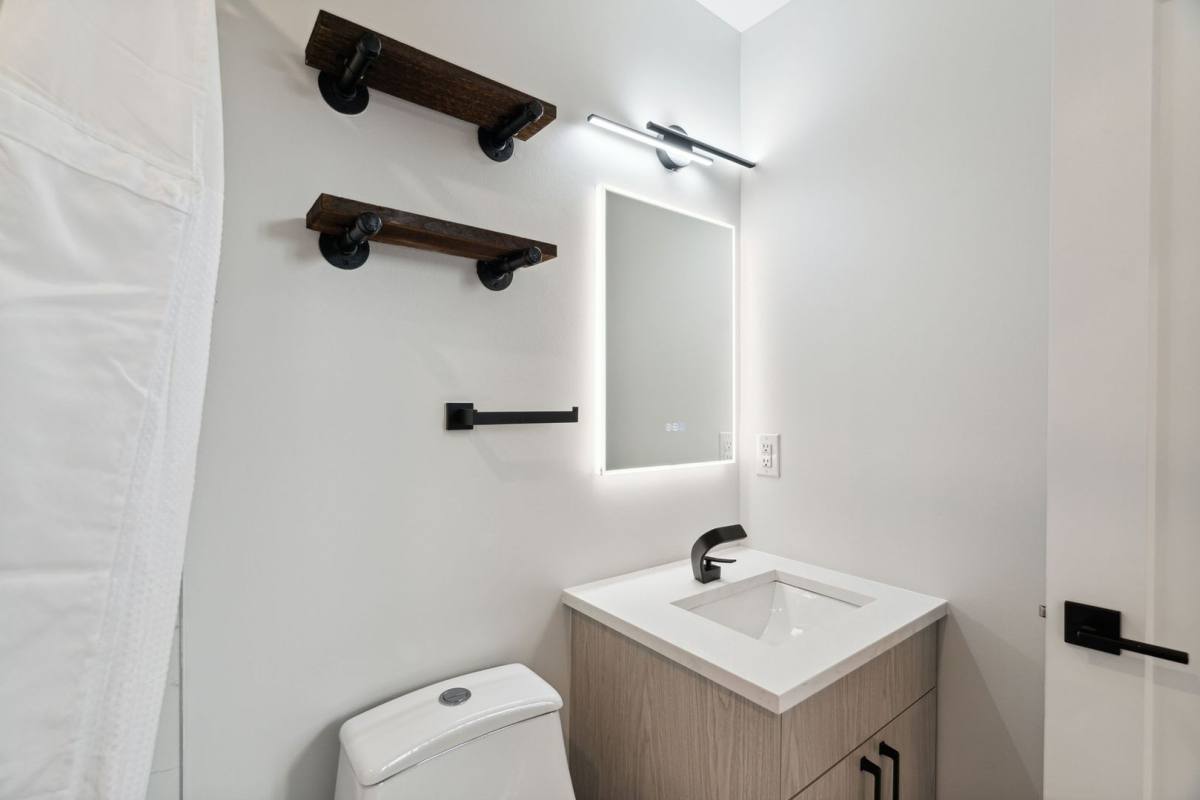 Apartment for rent at 862 N 41st, Philadelphia, PA 19104