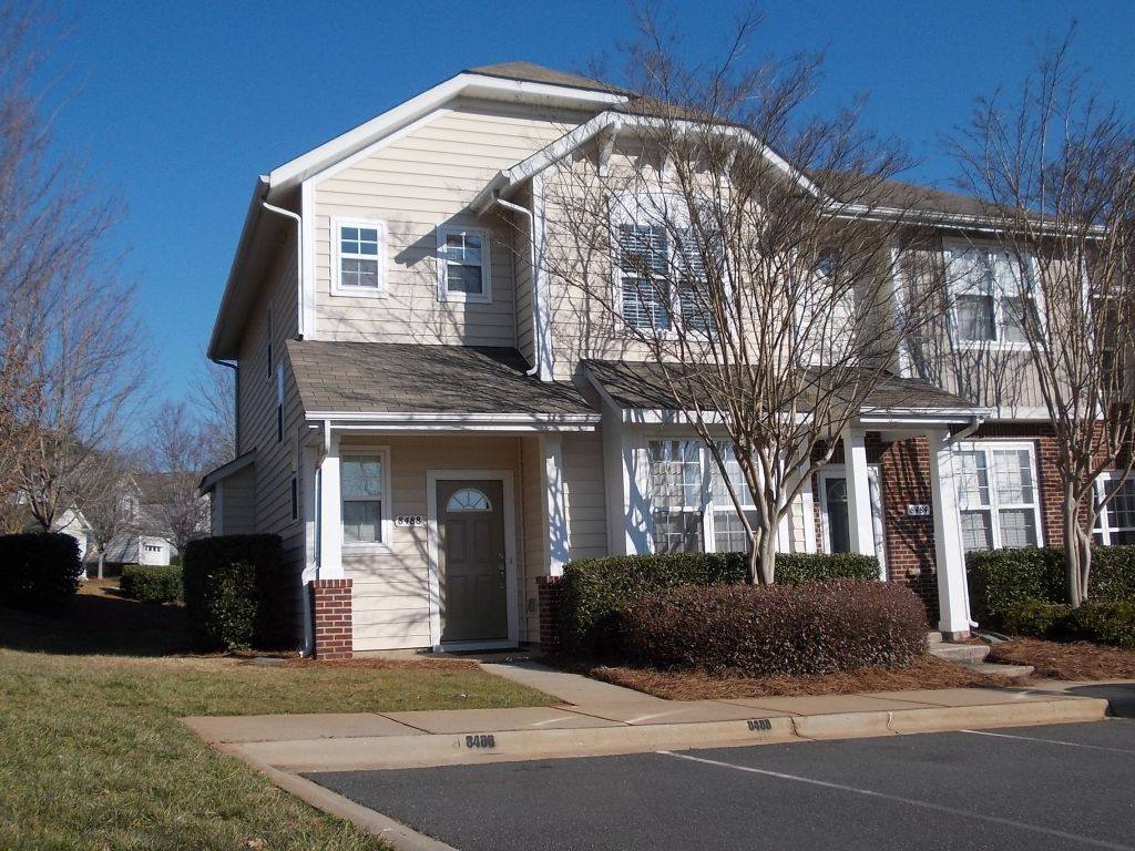 Townhouse for rent at 8488 Chaceview Court, Charlotte, NC 28269