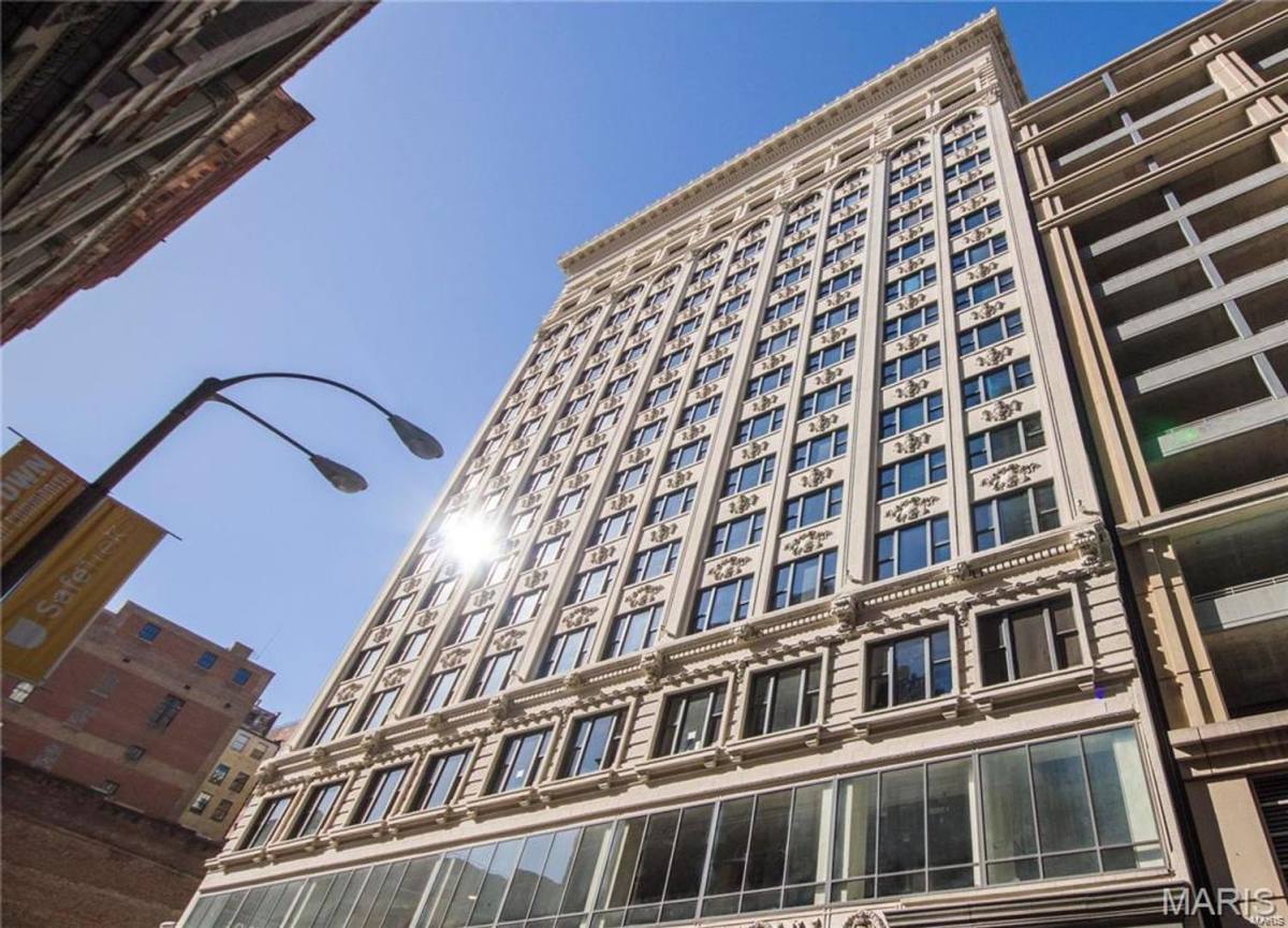 Apartment for rent at 915 Olive St #1408, Saint Louis, MO 63101