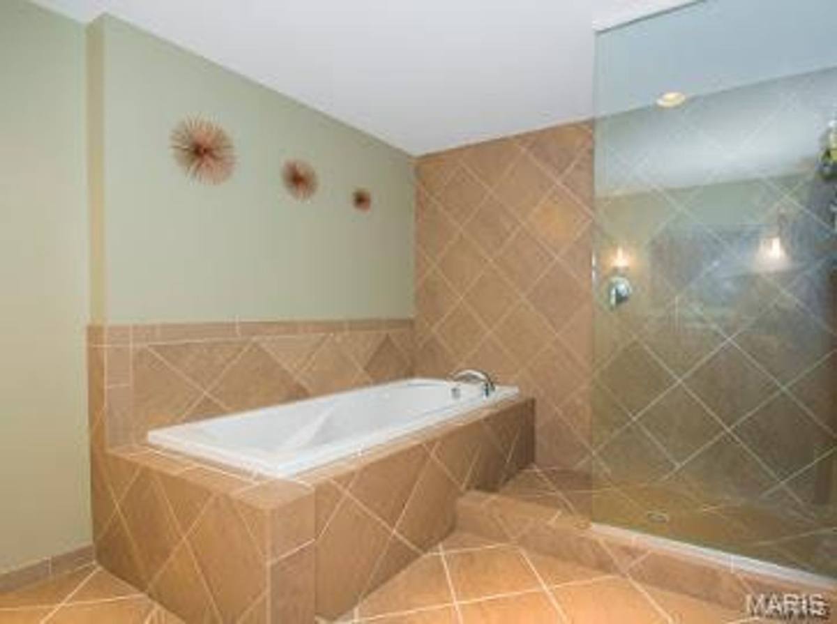Apartment for rent at 915 Olive St #1408, Saint Louis, MO 63101
