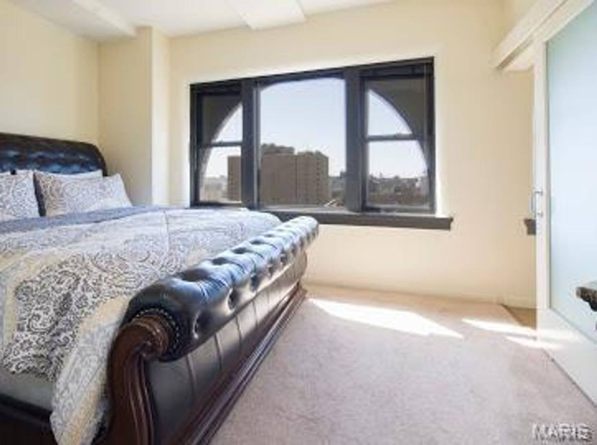 Apartment for rent at 915 Olive St #1408, Saint Louis, MO 63101