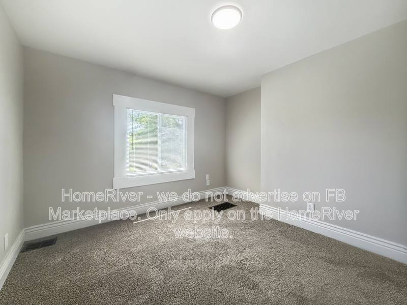 House for rent at 3909 W Broadway, Louisville, KY 40211