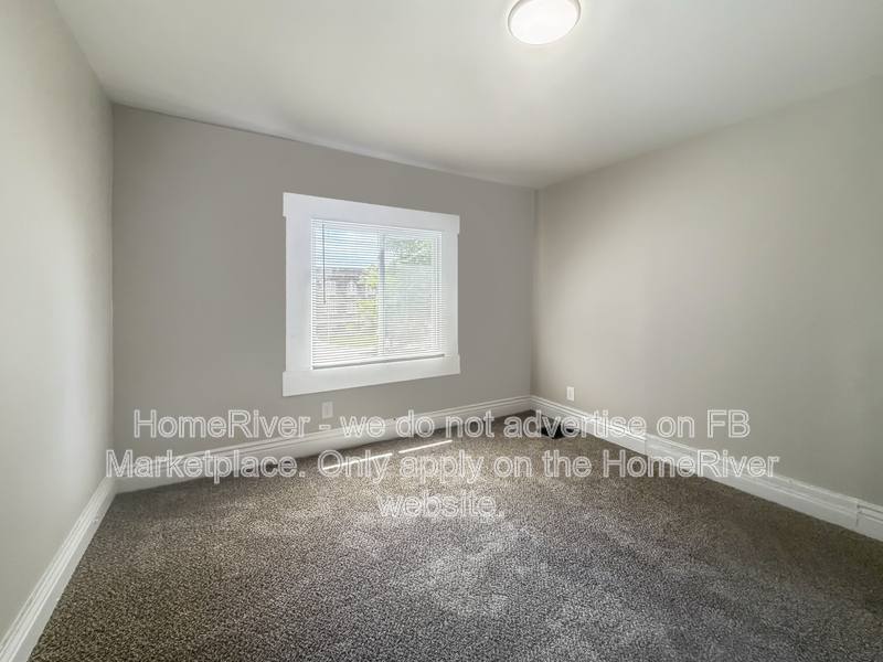 House for rent at 3909 W Broadway, Louisville, KY 40211