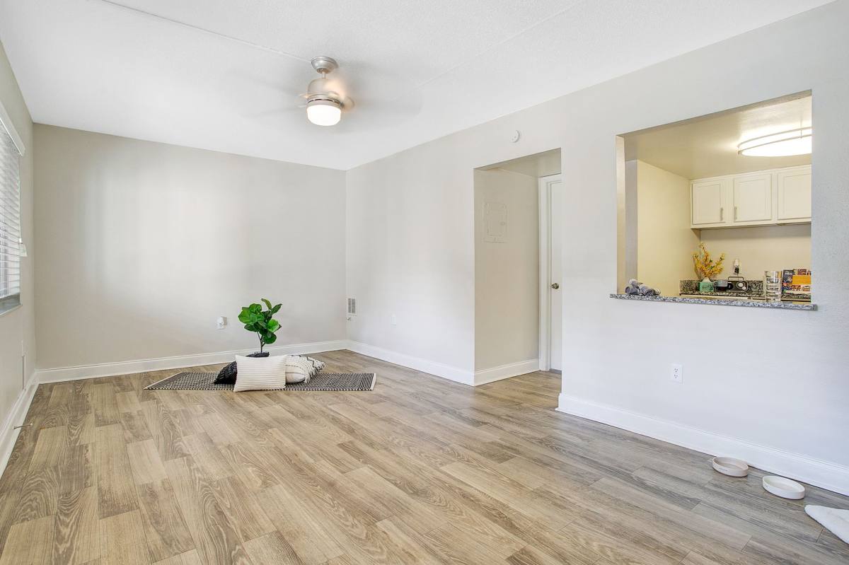 Apartment for rent at 3435 S Orange Ave, Orlando, FL 32806