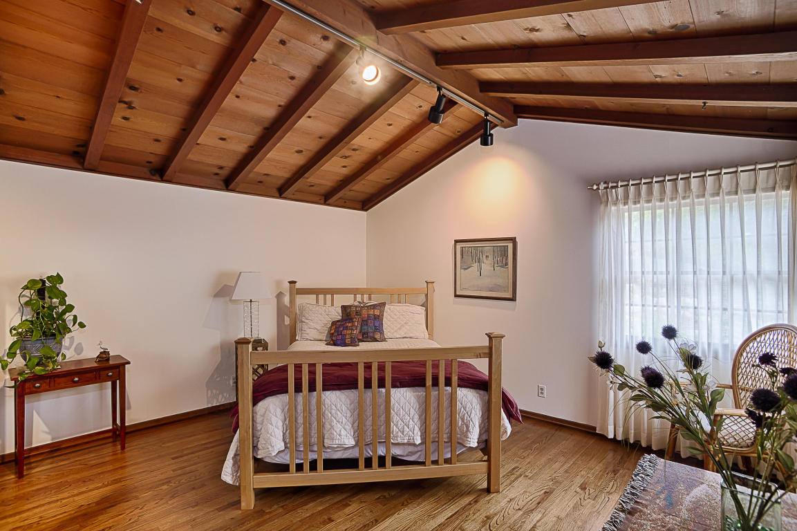 House for rent at 556 Scenic Dr, Santa Barbara, CA 93103