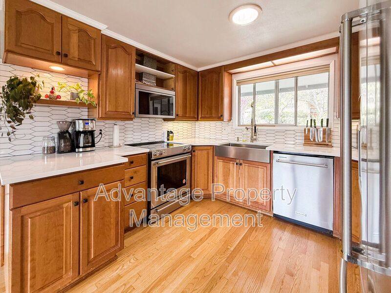 House for rent at 3840 NW Lincoln Ave, Corvallis, OR 97330