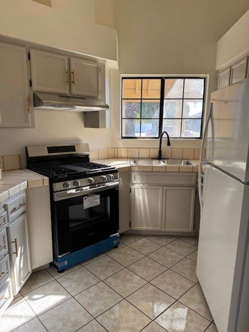 House for rent at 1116 Adelaide Ave, Bakersfield, CA 93307