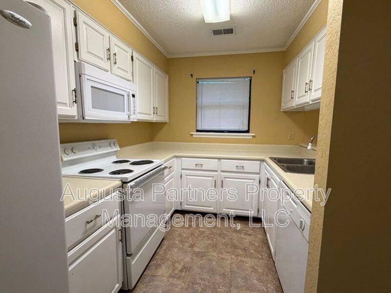 3148 Village W Dr, Augusta, GA 30907 - Townhouse for Rent - Image 9