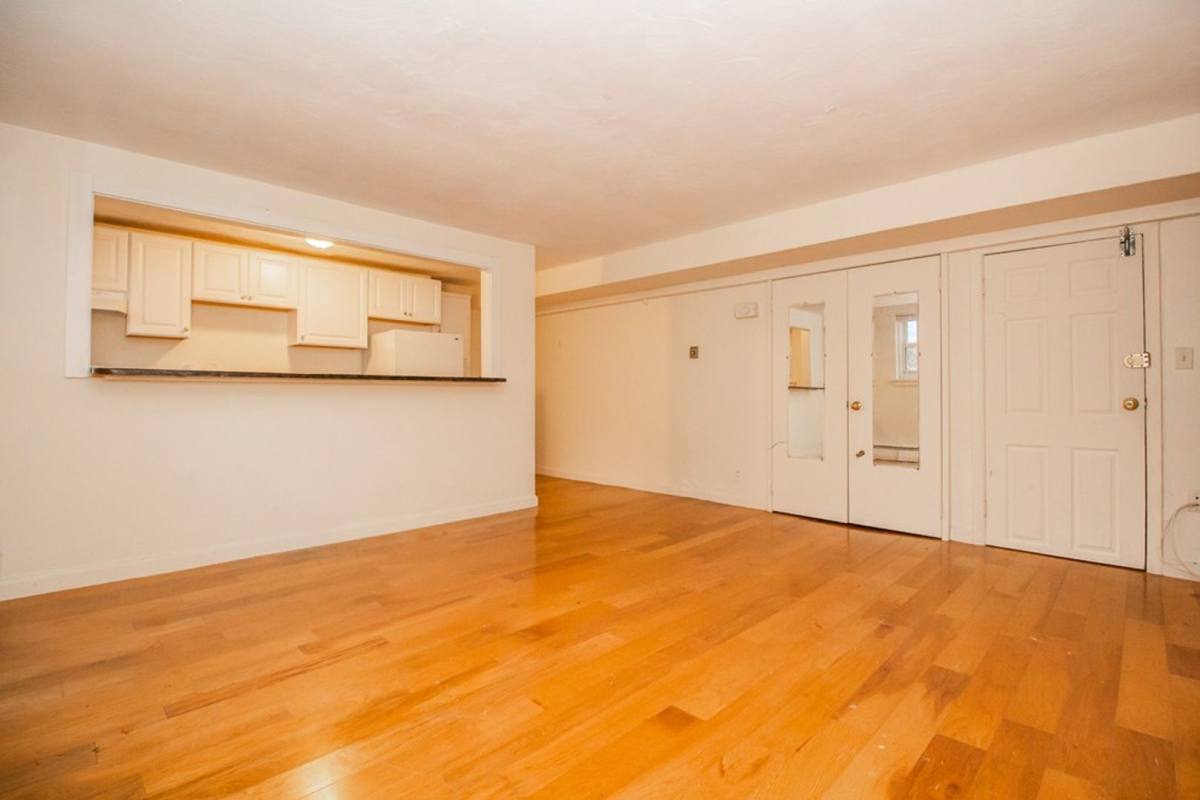 Apartment for rent at 95 Chestnut St #18, Brookline, MA 02445