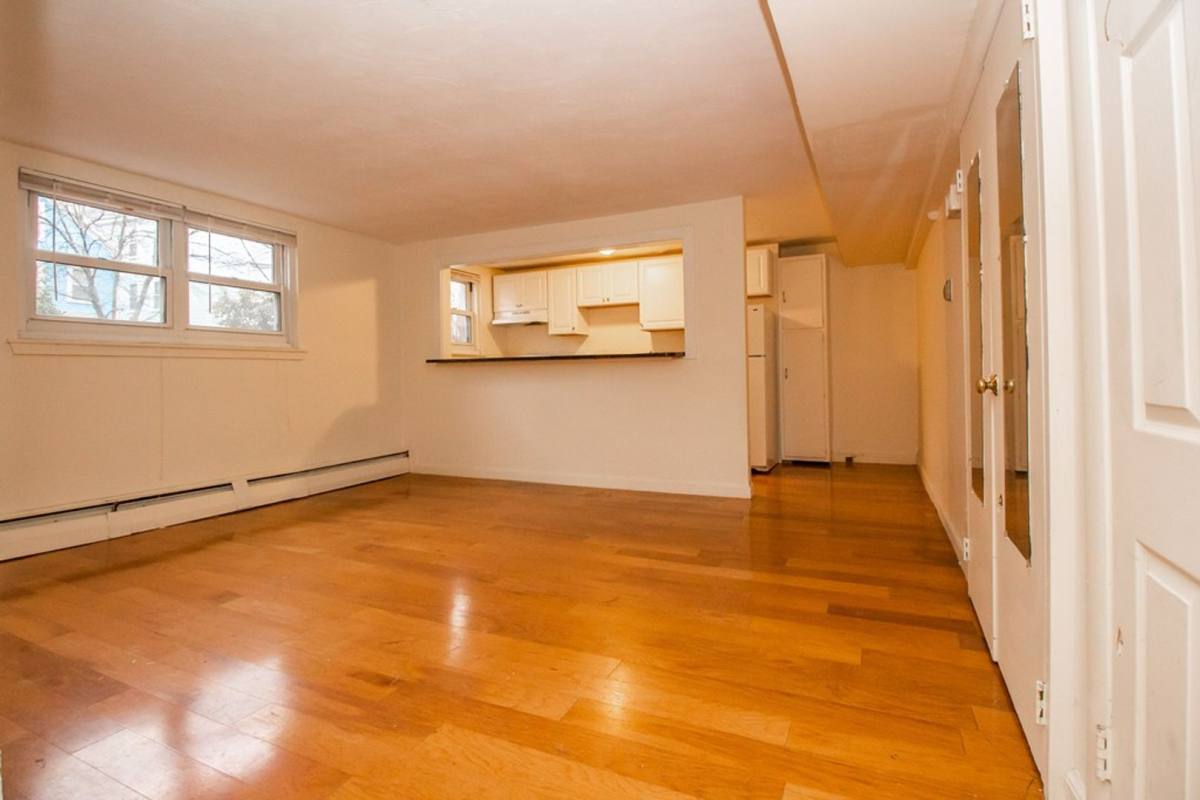 Apartment for rent at 95 Chestnut St #18, Brookline, MA 02445