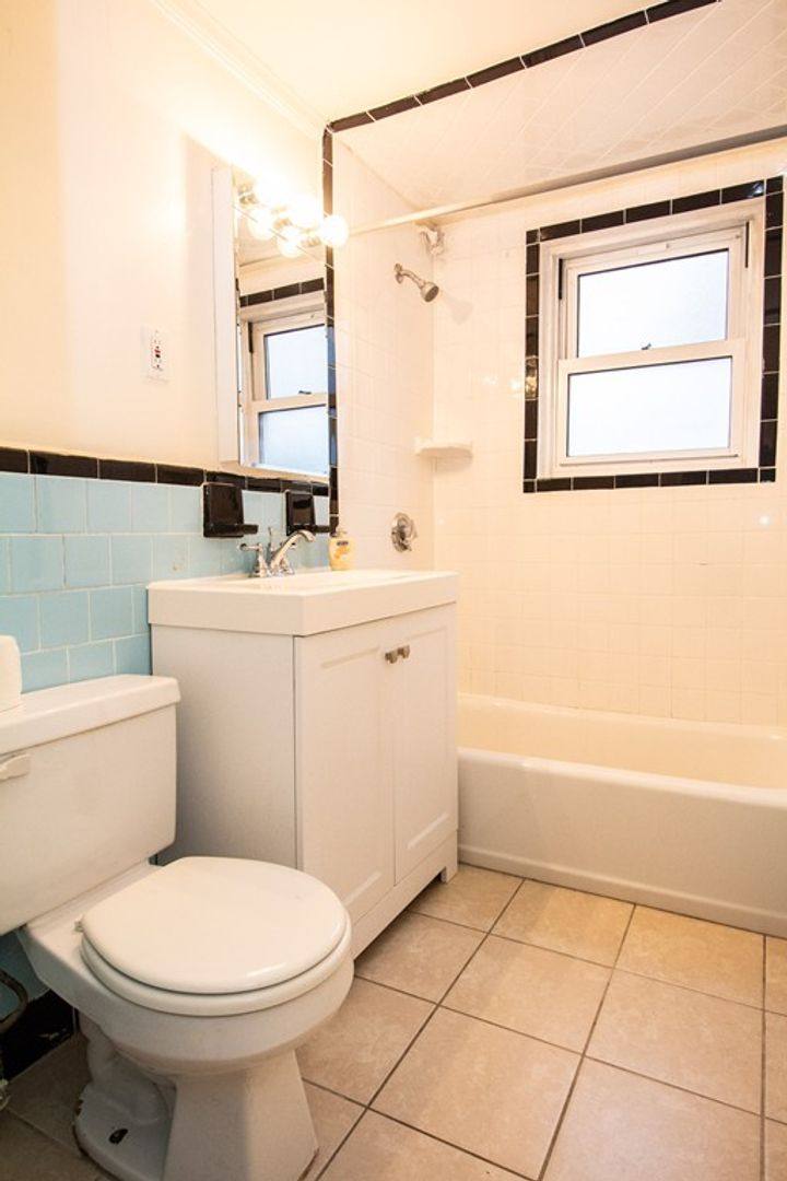 Apartment for rent at 95 Chestnut St #18, Brookline, MA 02445