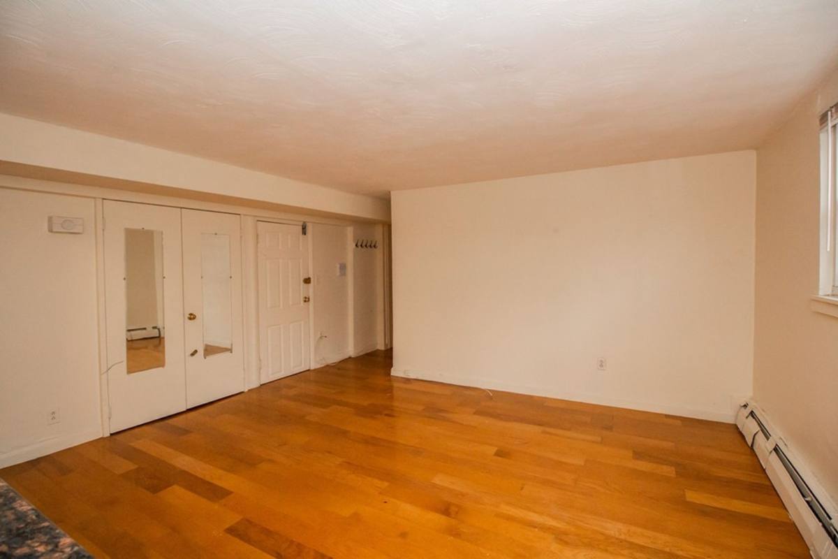 Apartment for rent at 95 Chestnut St #18, Brookline, MA 02445